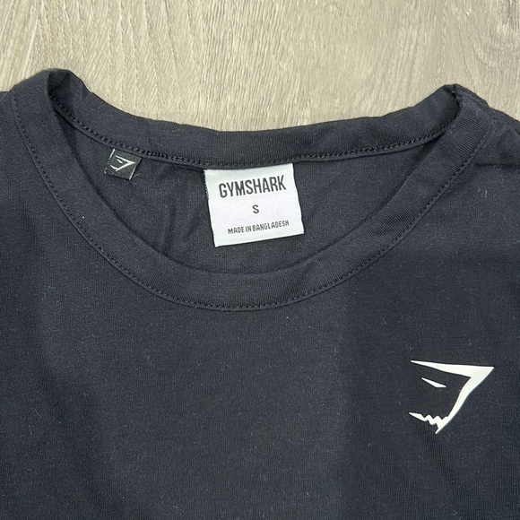 GYMSHARK ESSENTIAL BLACK T-SHIRT - Picture 3 of 3